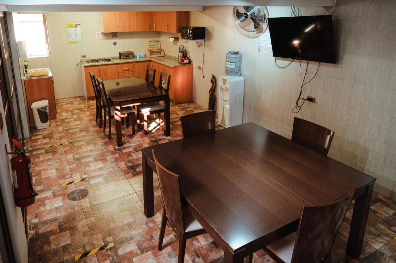 Di Giorgio Hostal Антофагаста Екстериор снимка